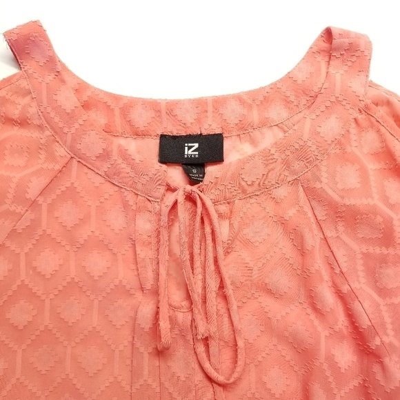 IZ Byer Orange open shoulder top , size Small - Picture 4 of 10
